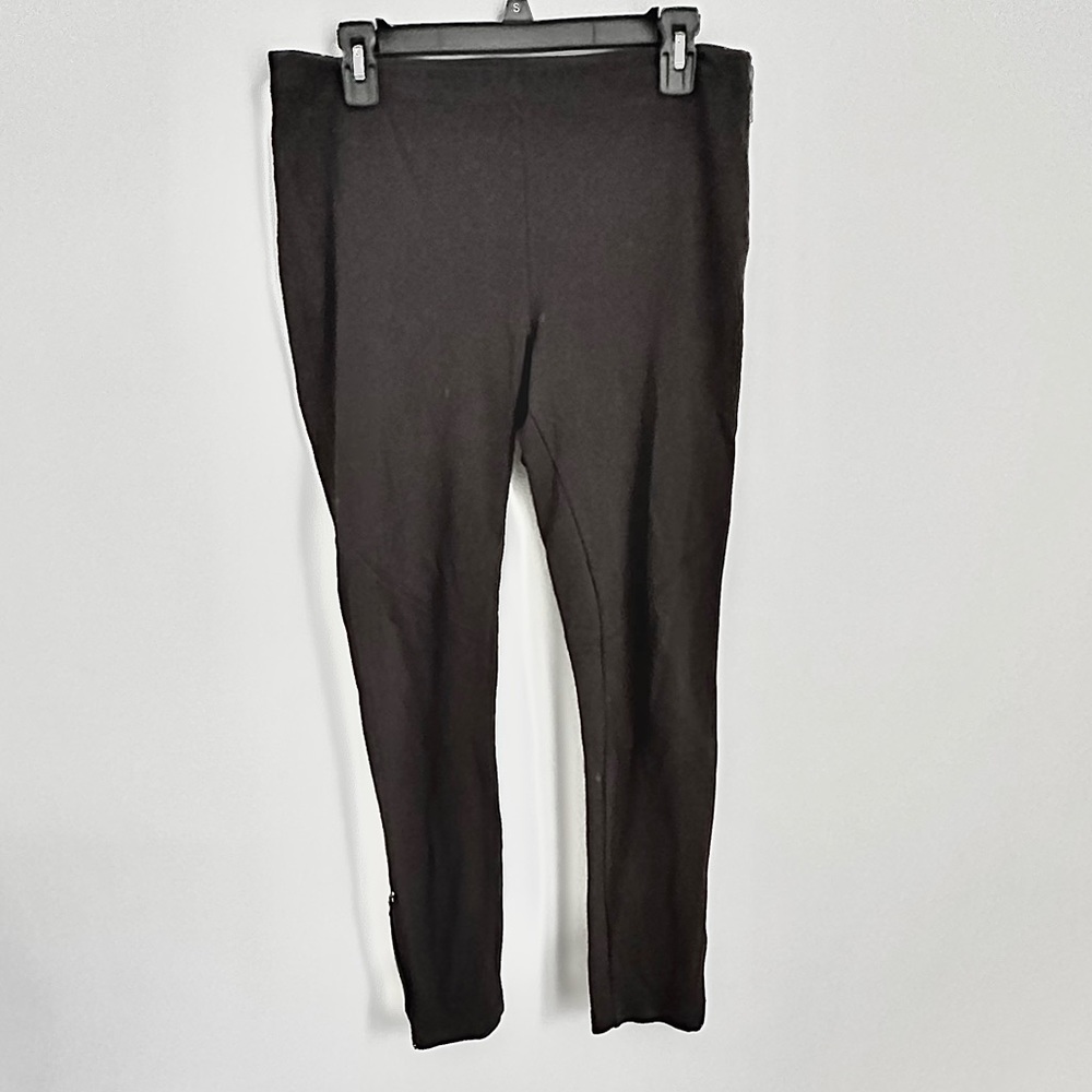 Guess by Marciano black leggings side zip at bottom size medium